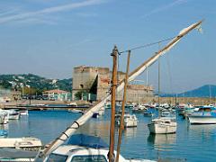 184 TOULON LA VILLE (86)